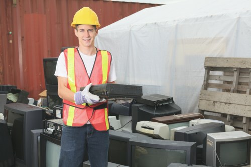 Benefits of using skip hire services